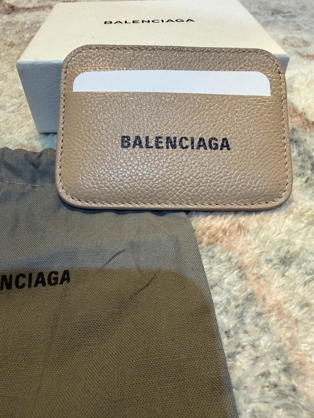 Balenciaga taupe leather wallet with black logo - Picture 2 of 4